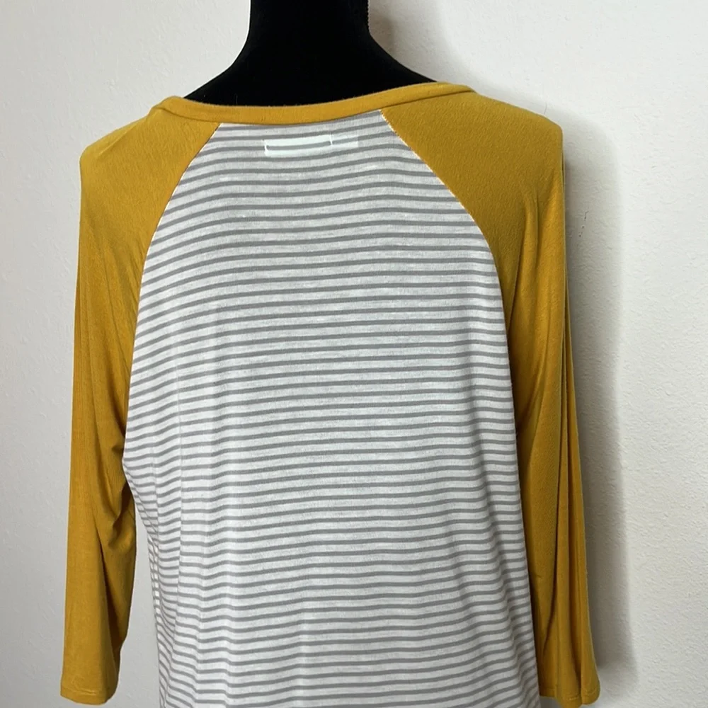 Maurices size M raglan sleeve gray and white stripes with mustard sleeves - Picture 6 of 8